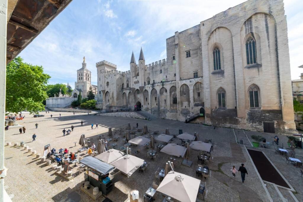 Bien D'Exception En Face Du Palais Des Papes Apartment Avignon Luaran gambar