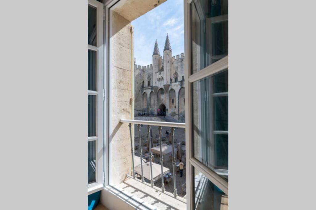 Bien D'Exception En Face Du Palais Des Papes Apartment Avignon Luaran gambar